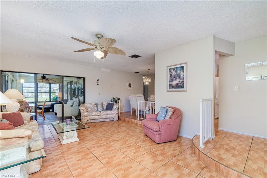 7151 Blanquilla CT-4