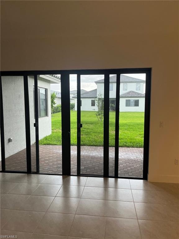 5243 Nevola AVE-5
