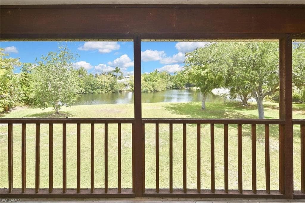 7226 Hendry Creek DR-34