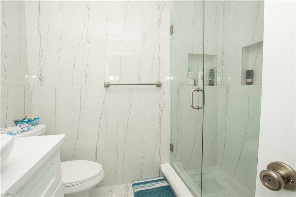 109 Durland AVE-15