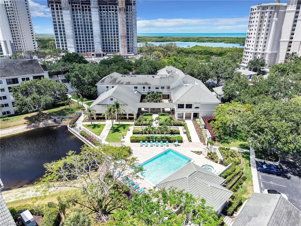 900 Arbor Lake DR 9-103-26