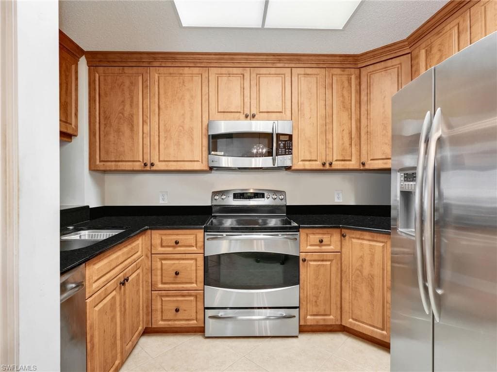 900 Arbor Lake DR 9-103-5