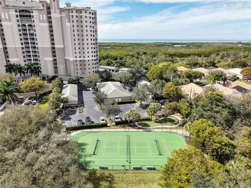 900 Arbor Lake DR 9-103-27