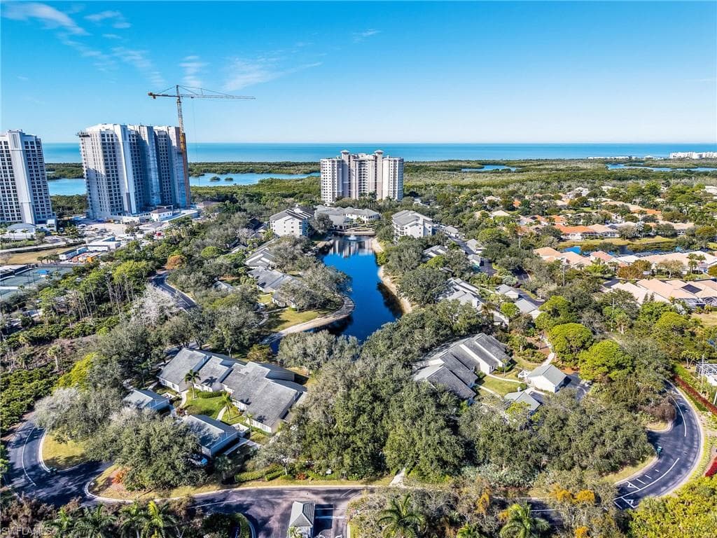 900 Arbor Lake DR 9-103-24