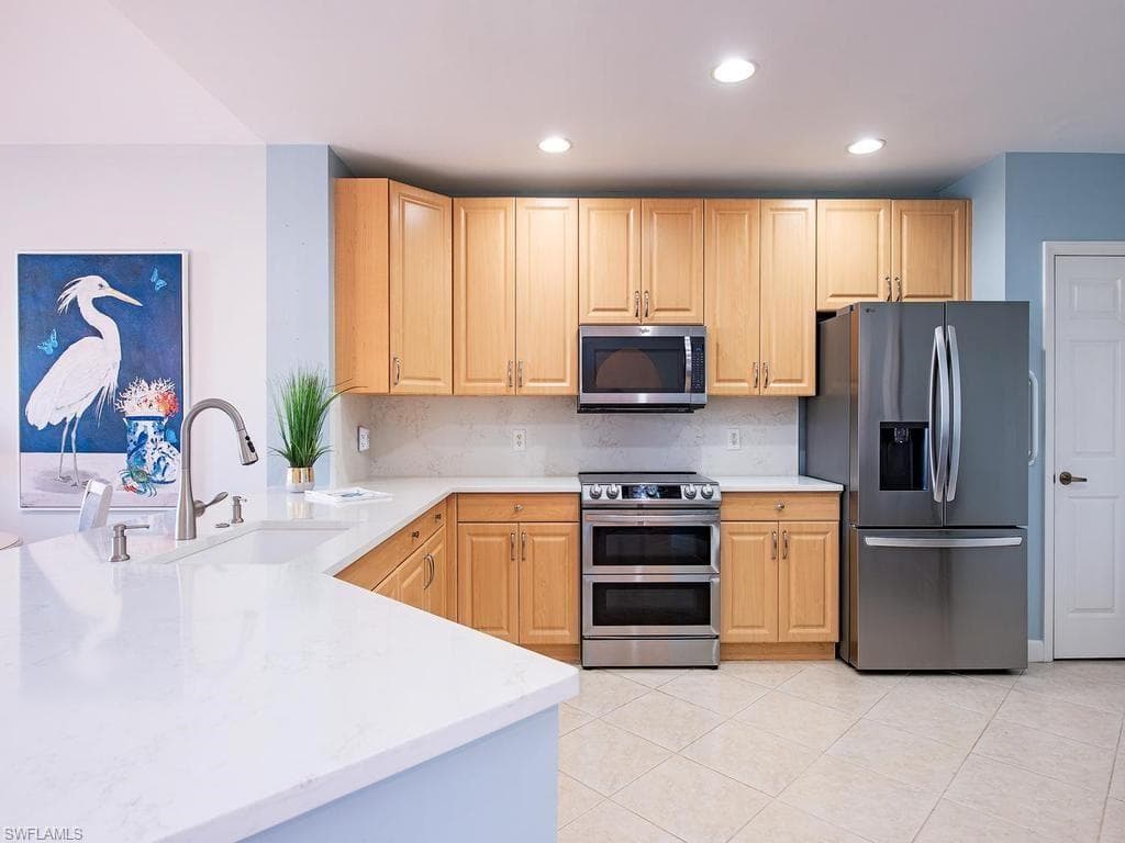 3049 Driftwood WAY 3803-3