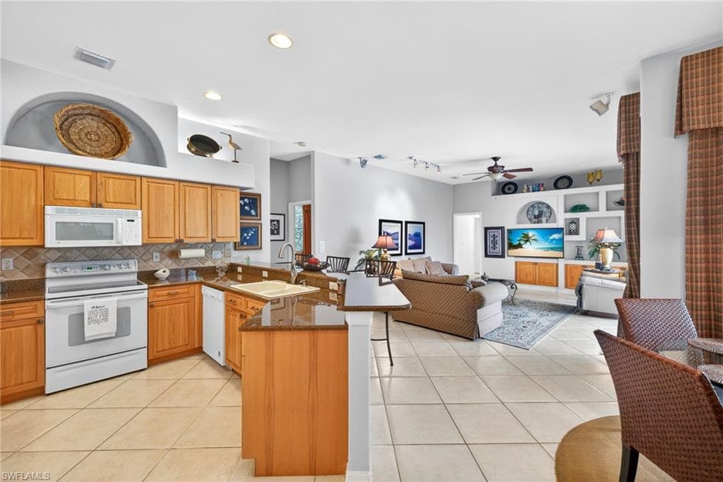 9550 Cedar Creek DR-5