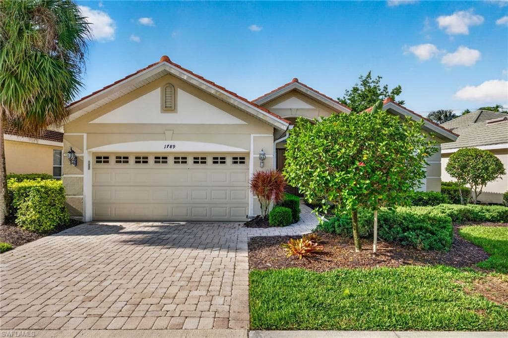 1789 Winding Oaks WAY-1