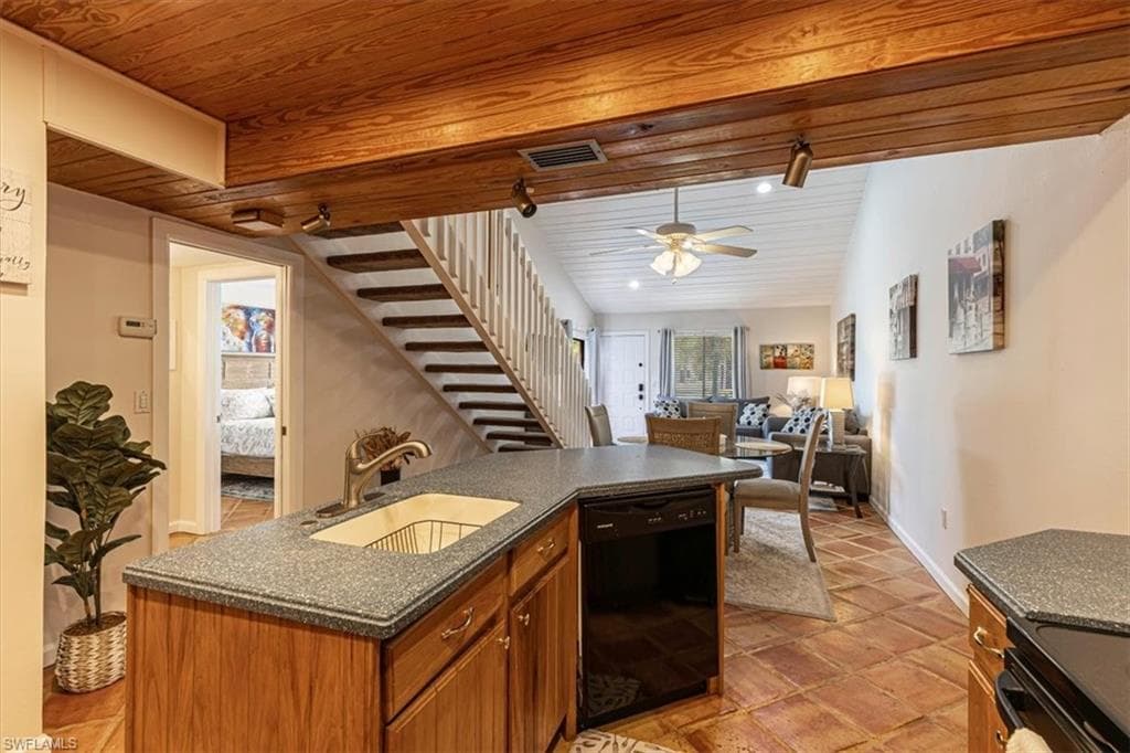 12964 Elm Creek CT-9