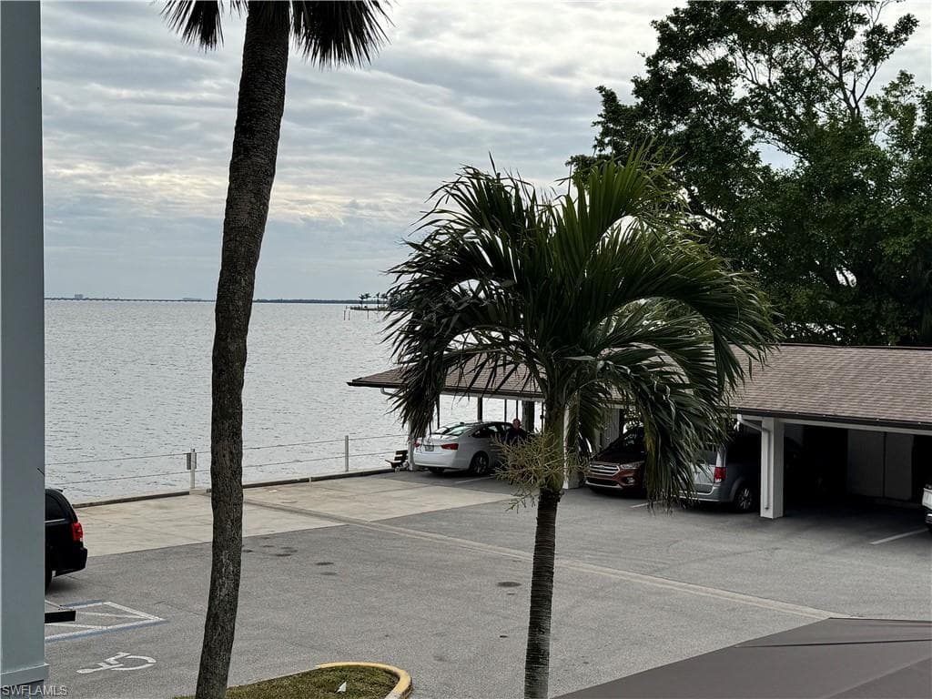 3490 N Key DR 203-21