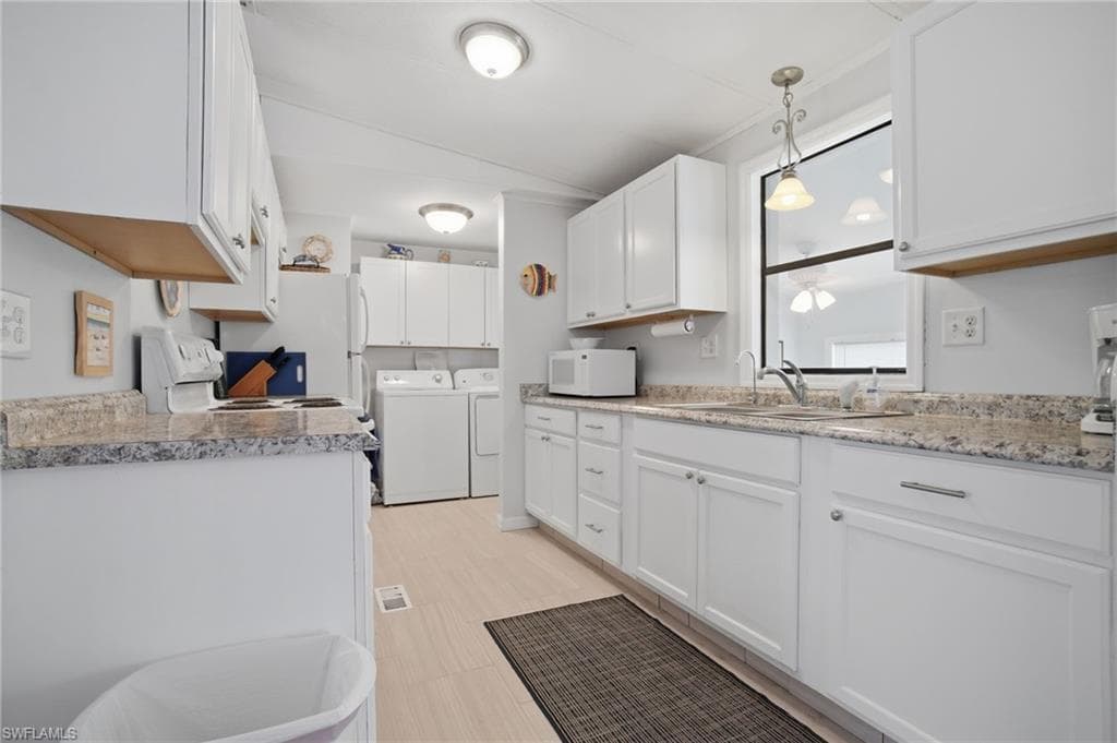 112 Cardinal CT-8