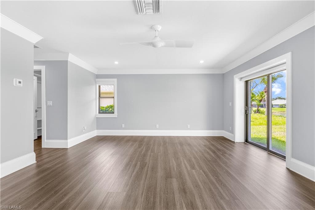 9882 Campbell CIR-6