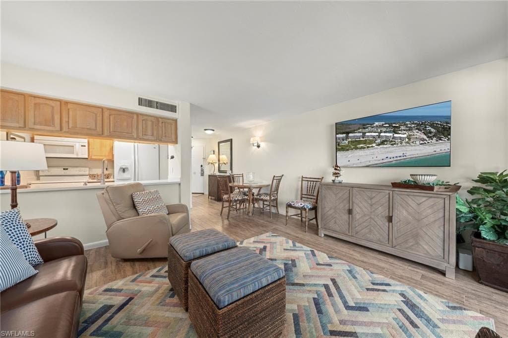 3114 Tennis Villas-11