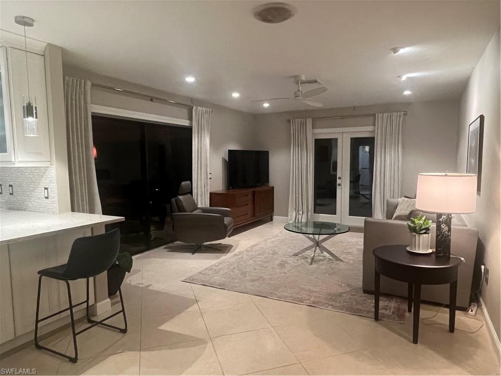 240 Nottingham DR-6