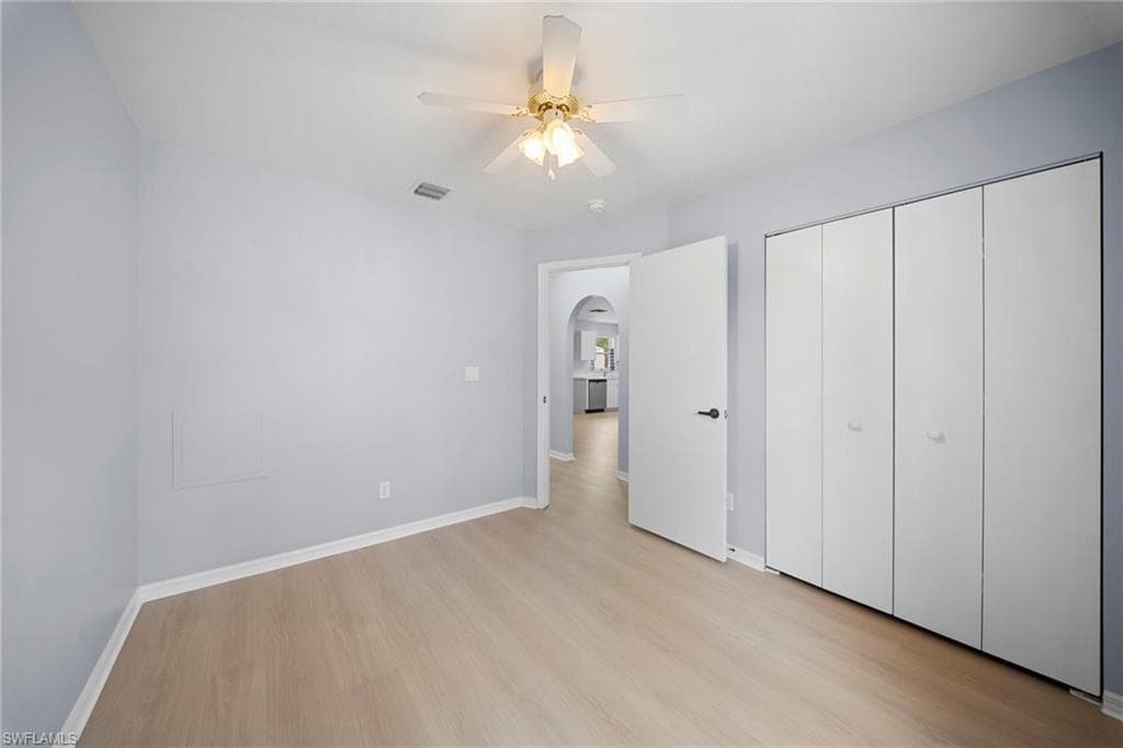 15624 sunny crest LN-21