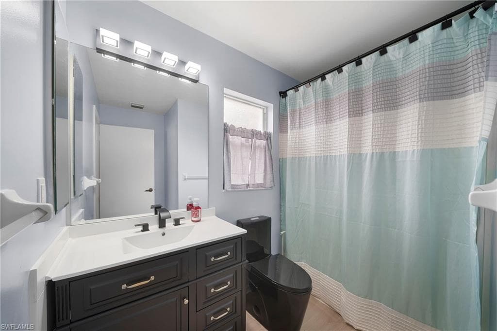 15624 sunny crest LN-19