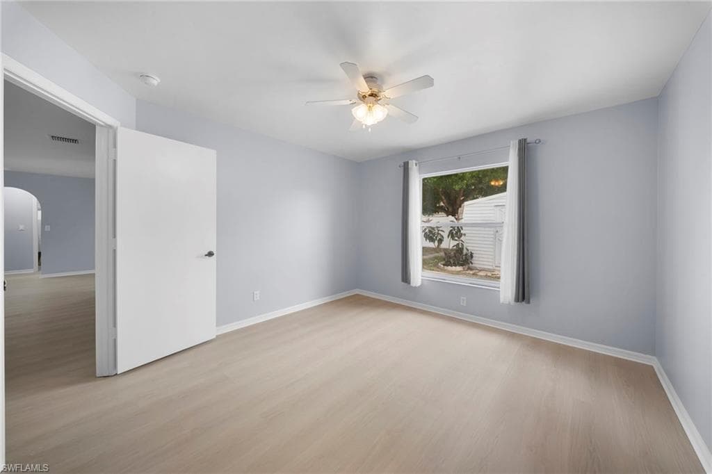 15624 sunny crest LN-18