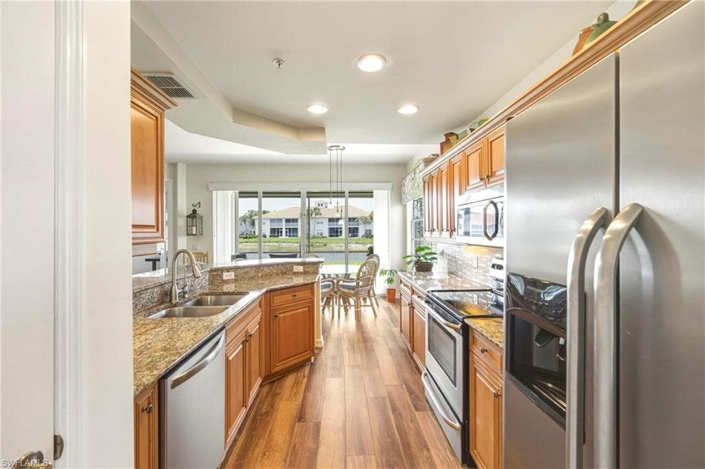 3053 Driftwood WAY 3907-6