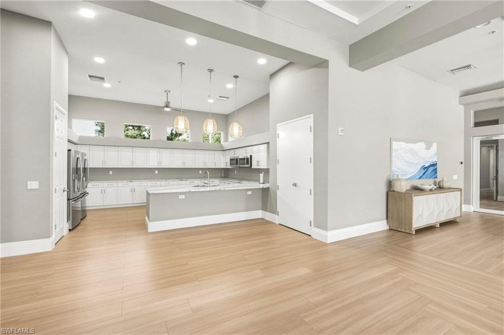 3053 Driftwood WAY 3907-35