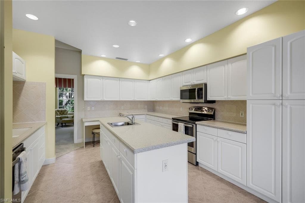 4815 Aston Gardens WAY B202-11
