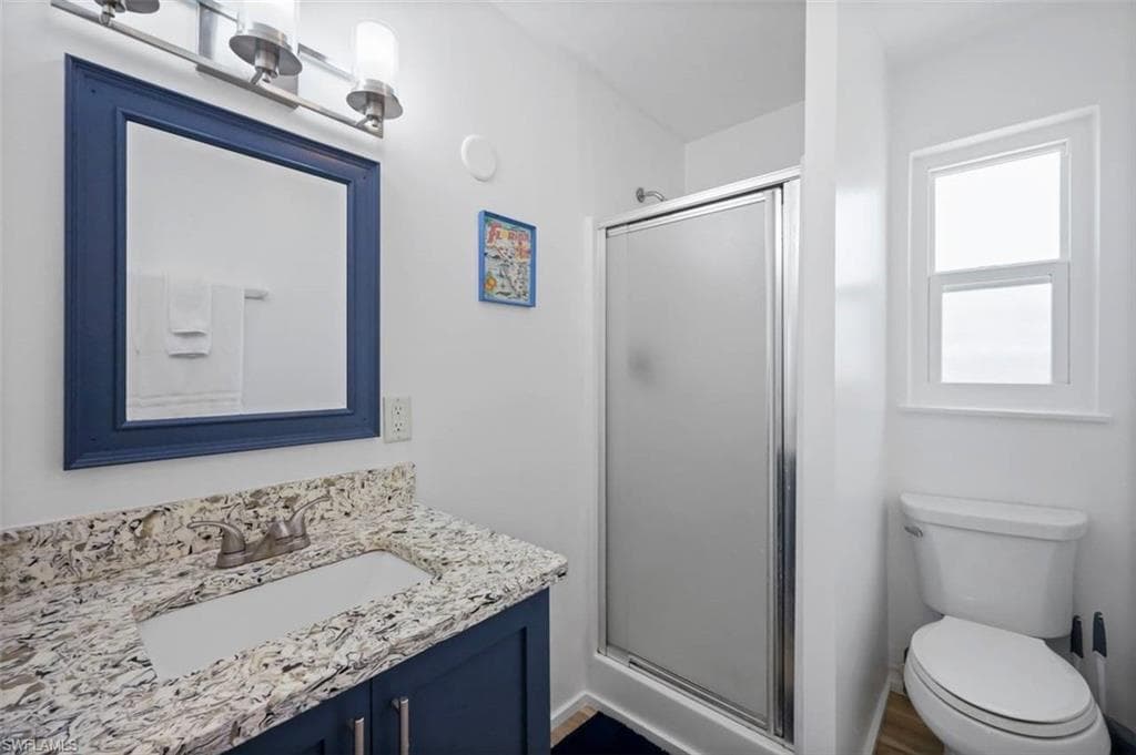 407 Mango AVE 1-11