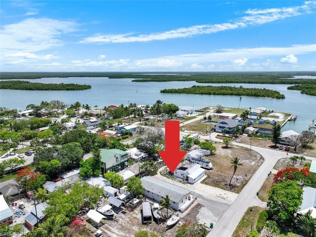 407 Mango AVE 1-21