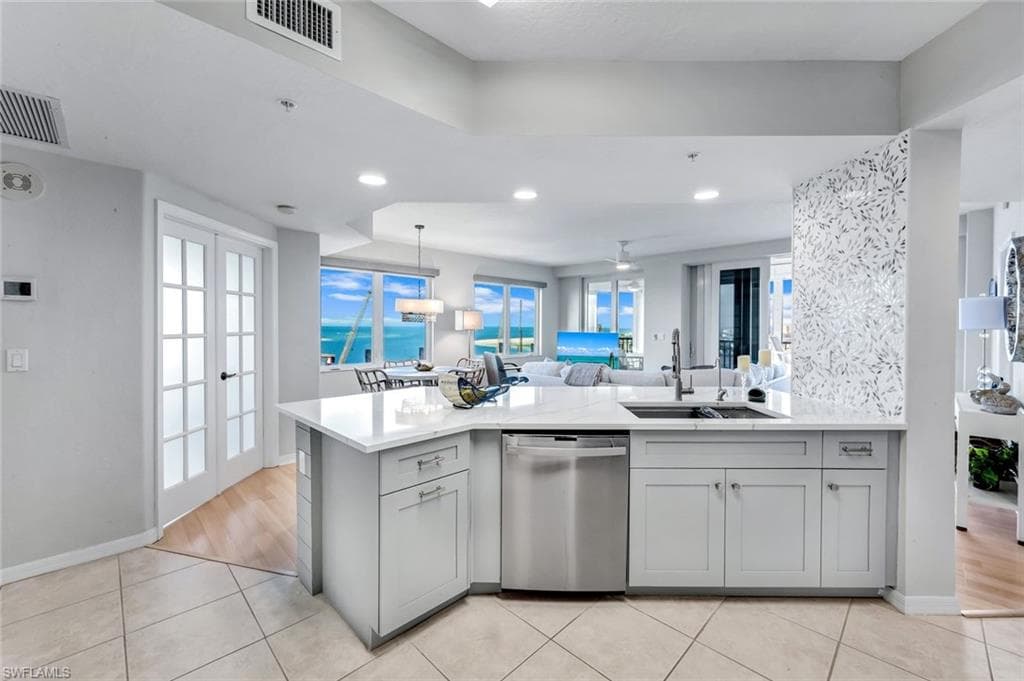 8751 Estero BLVD 1202-7