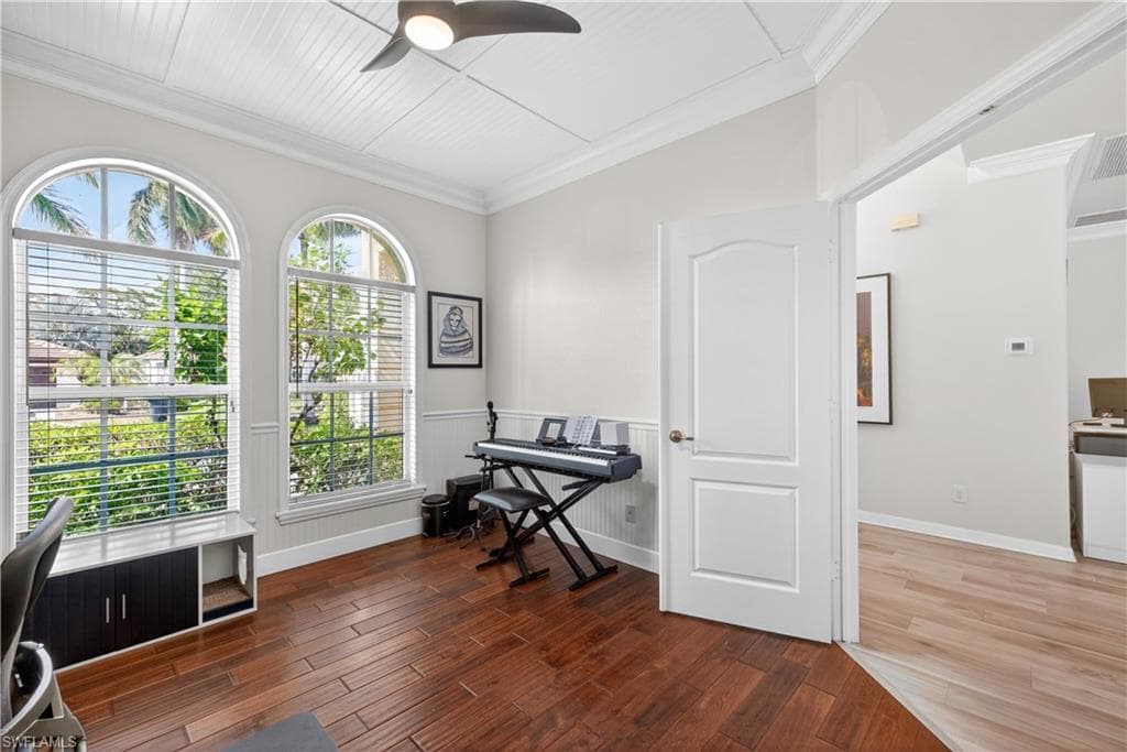 9863 Colonial WALK N-21