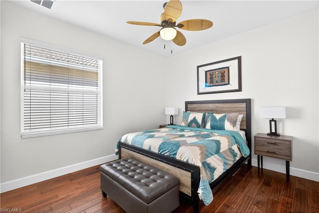 9863 Colonial WALK N-24