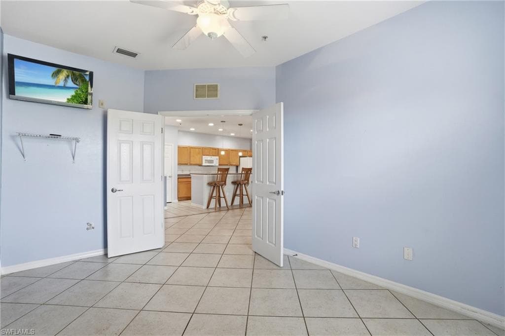 11751 Pasetto LN 407-20