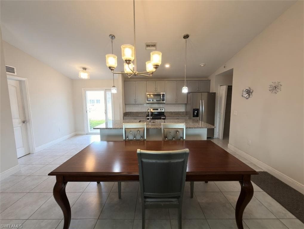 2207 NW 21st AVE-5