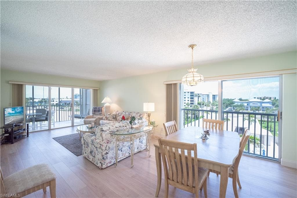 6900 Estero BLVD 401-7