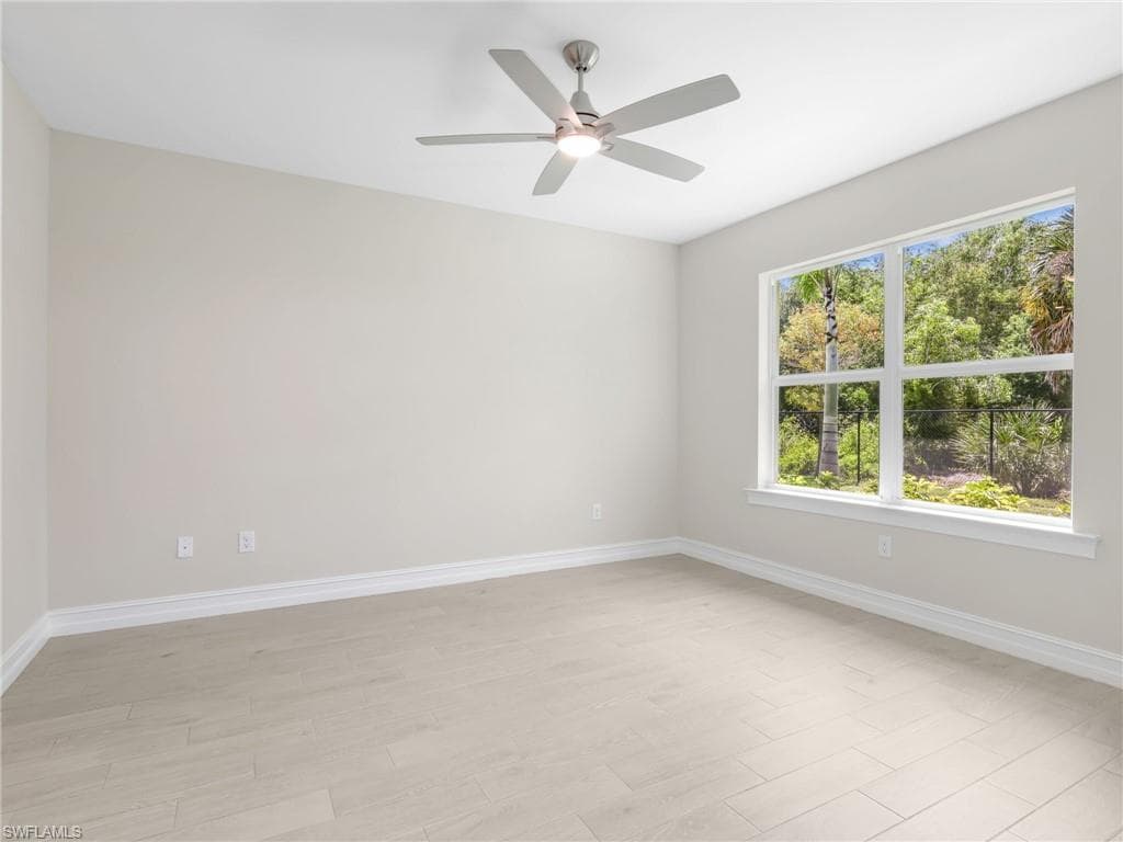 21904 Milan Villas LN-12