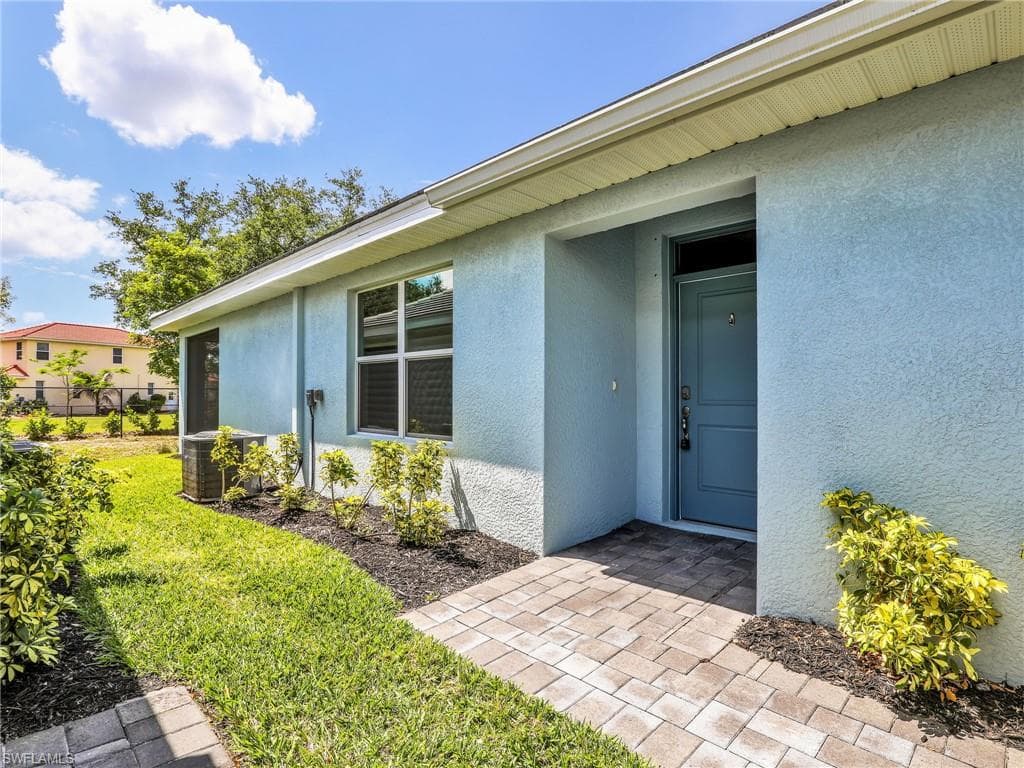 21900 Milan Villas LN-2