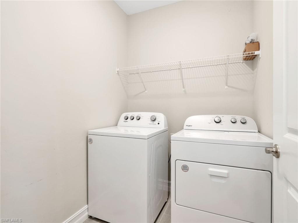 21900 Milan Villas LN-27
