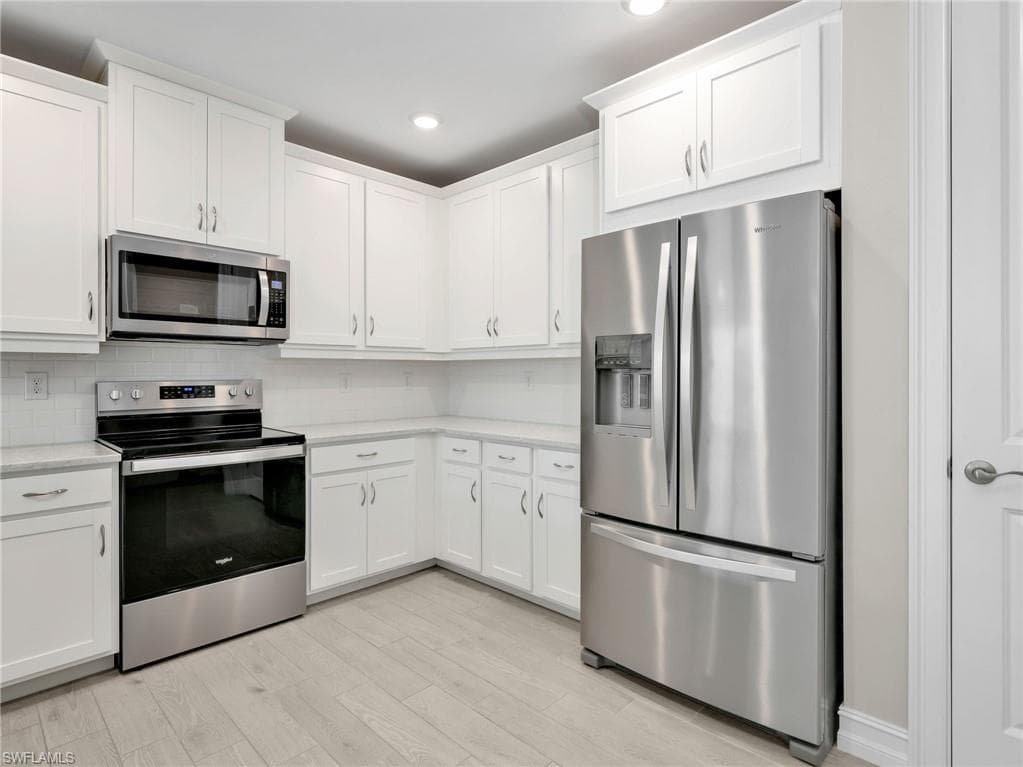 21900 Milan Villas LN-10