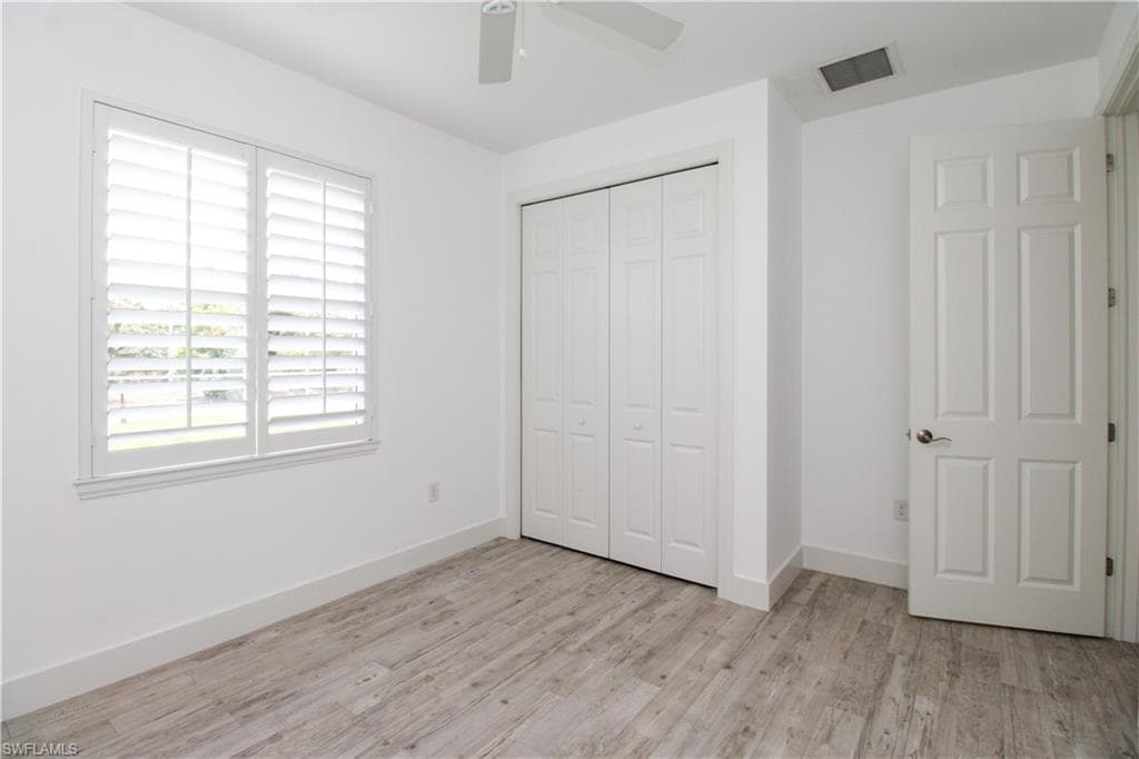 1371 Michigan AVE-31