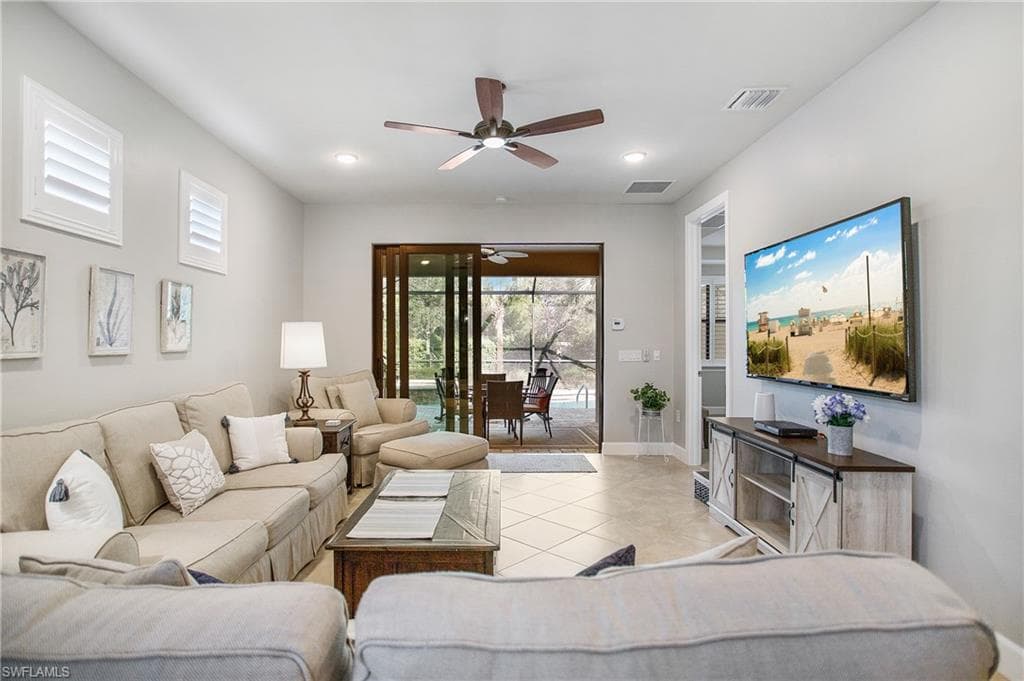 7674 Jacaranda LN-1