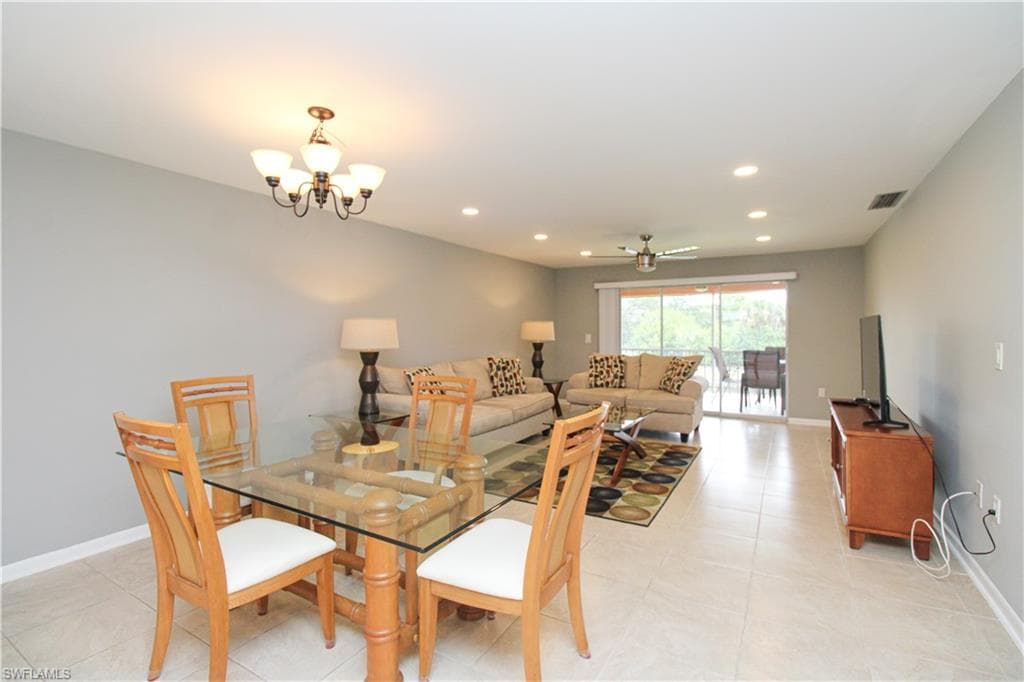 600 Valley Stream DR F9-20