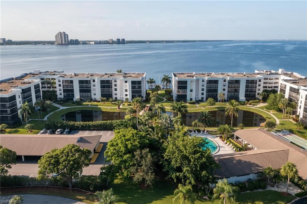 3490 N Key DR 209-31