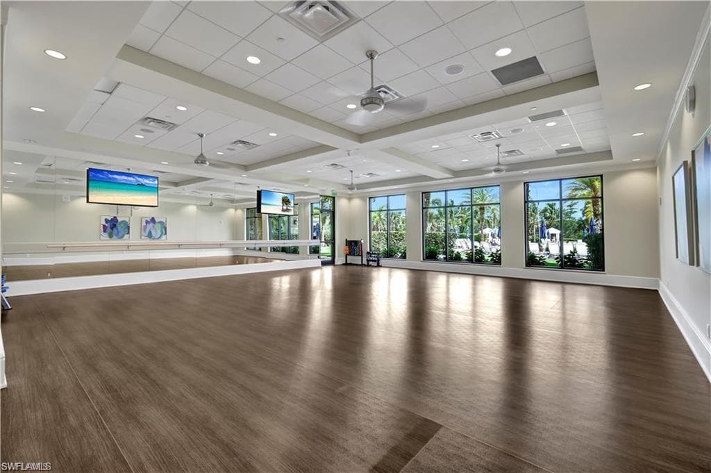 7103 Lily WAY-30