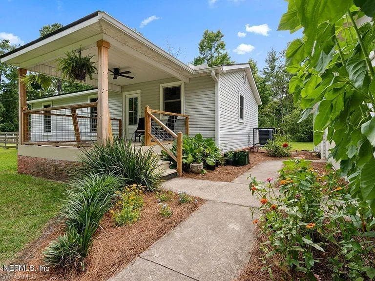 11723 W Beaver ST-18