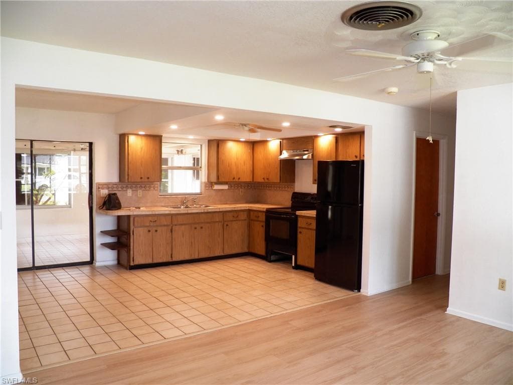 1768 Coral Point DR-6