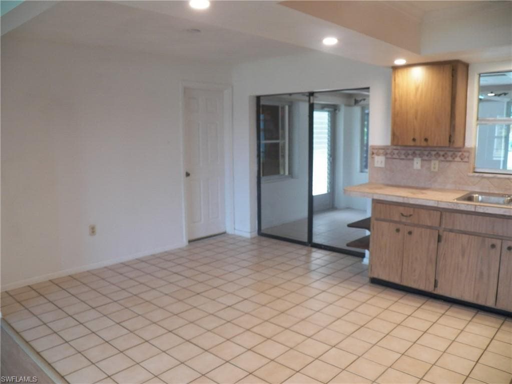 1768 Coral Point DR-10