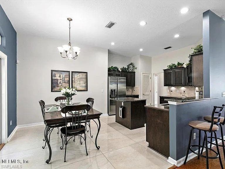 11532 ALEXIS FOREST DR-10