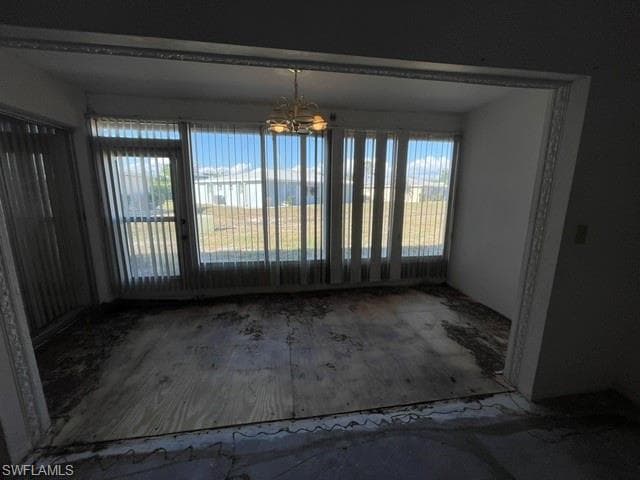 8381 Antigua CT-13