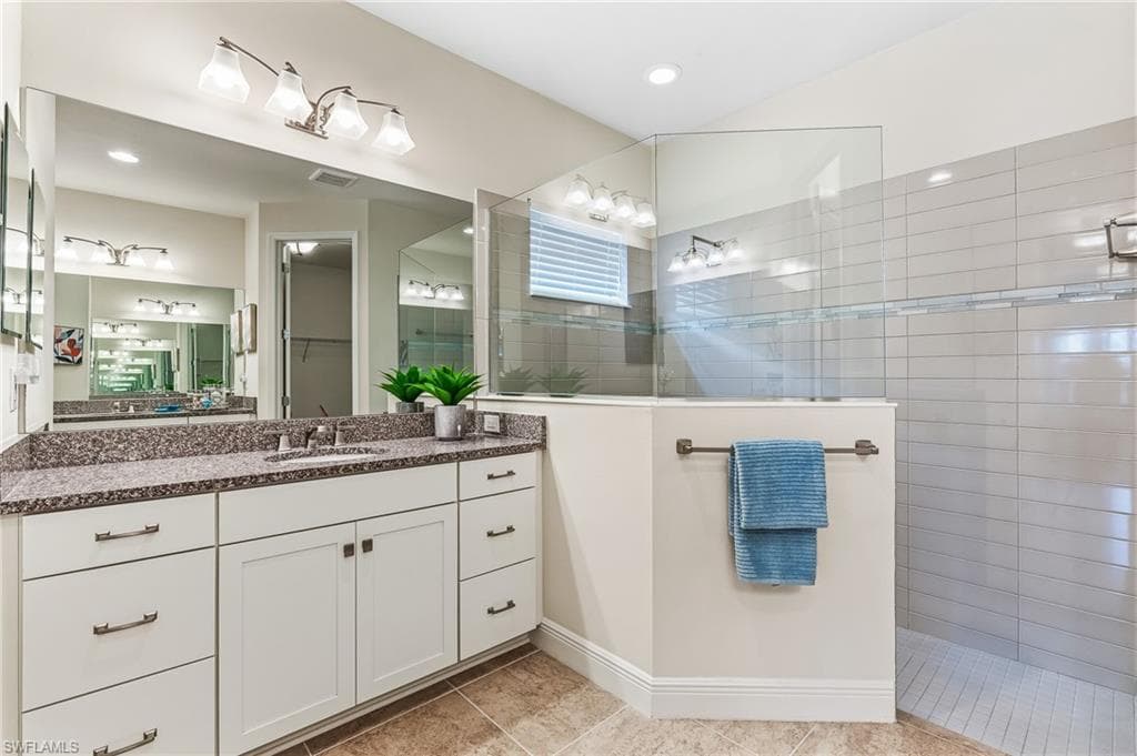 7754 Cypress Walk DR-17