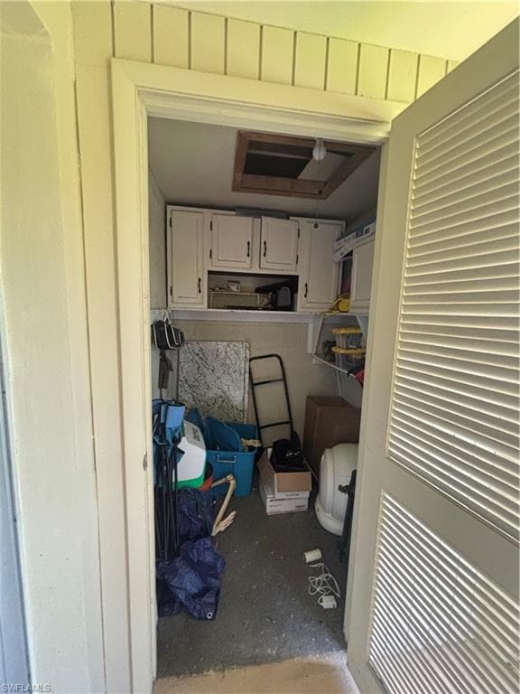11 Vista Palm LN 204-13