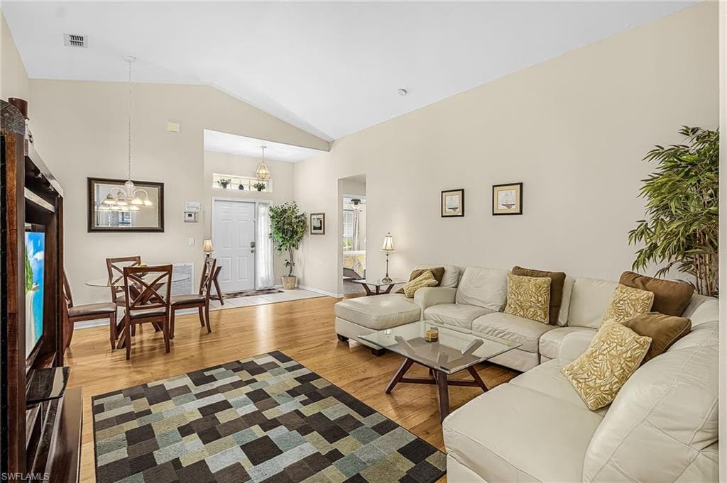 15638 Beachcomber AVE-4