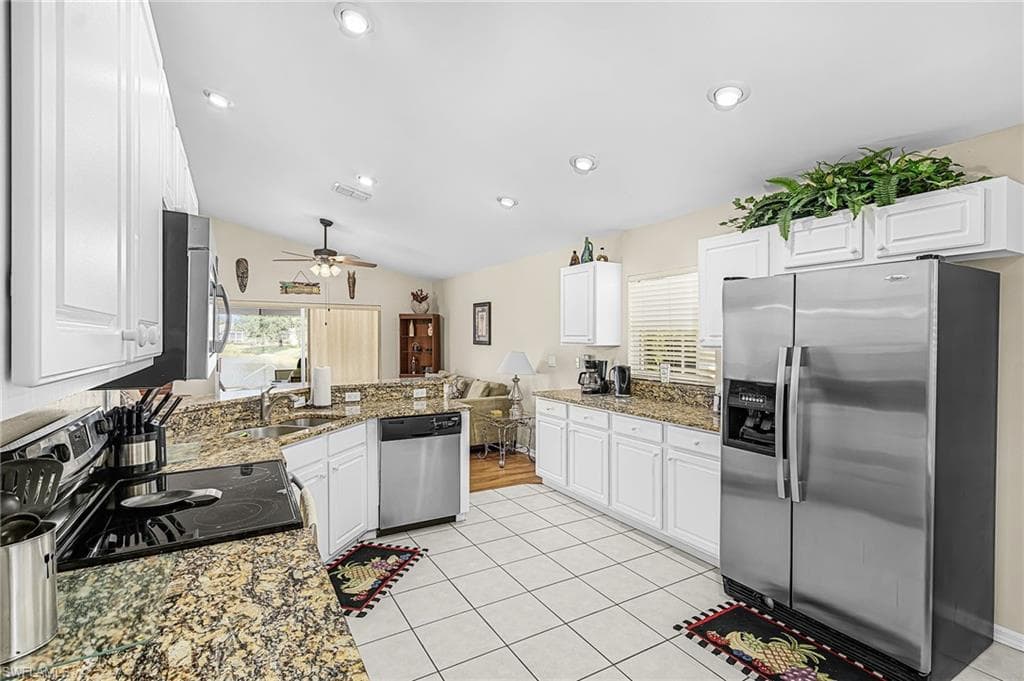 15638 Beachcomber AVE-17