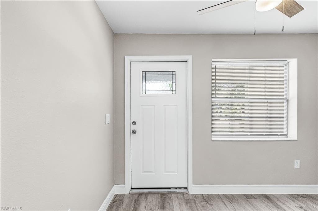 2648 Michigan AVE-16
